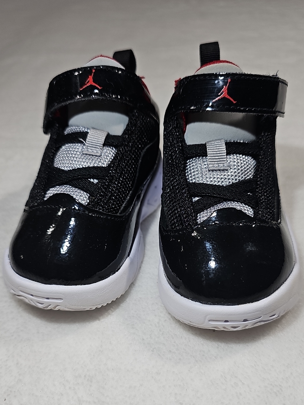 Jordan 11 CMFT Low Toddler 5C Black Red Excellent Patent‎ Leather Sneakers